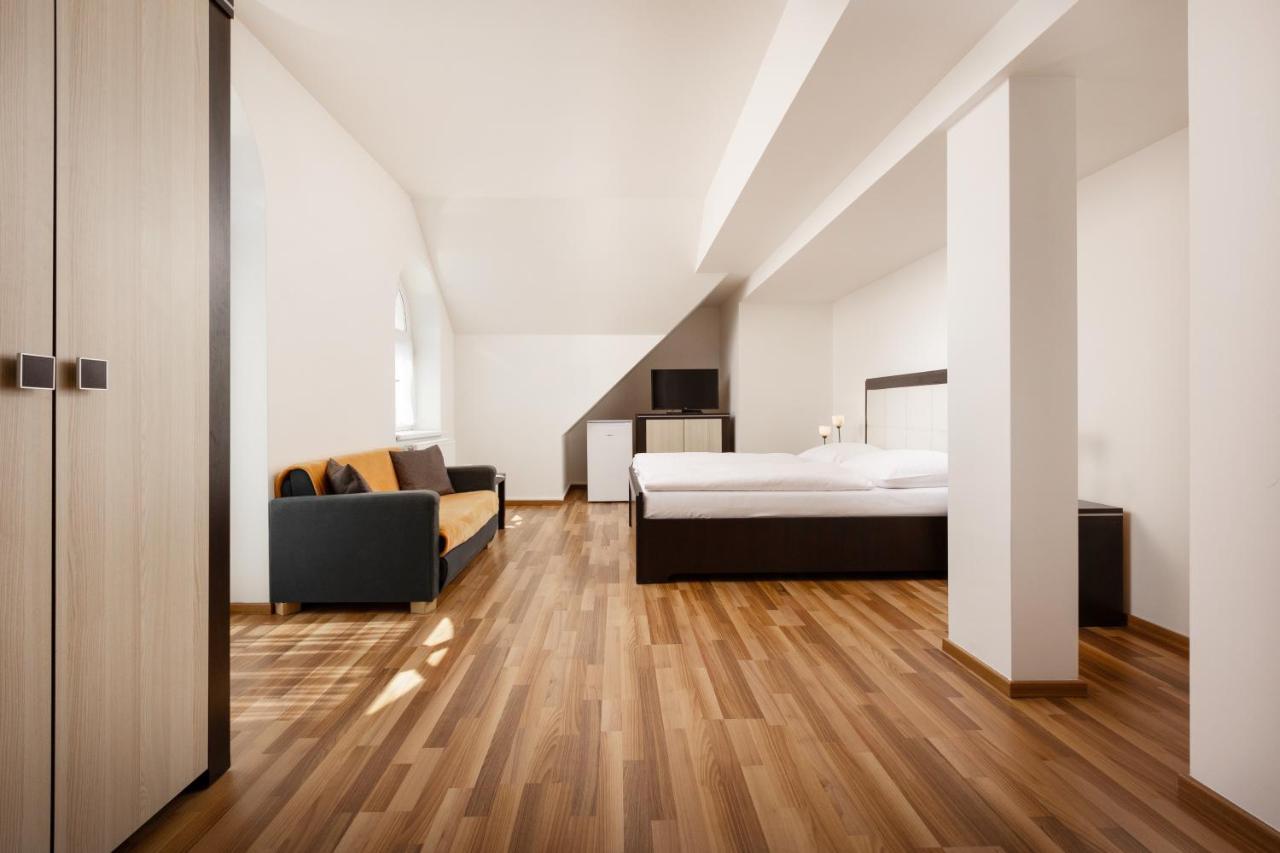 Villa Dino Mariánské Lázně Kültér fotó